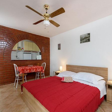Apartments Mihaela Trogir Exterior photo