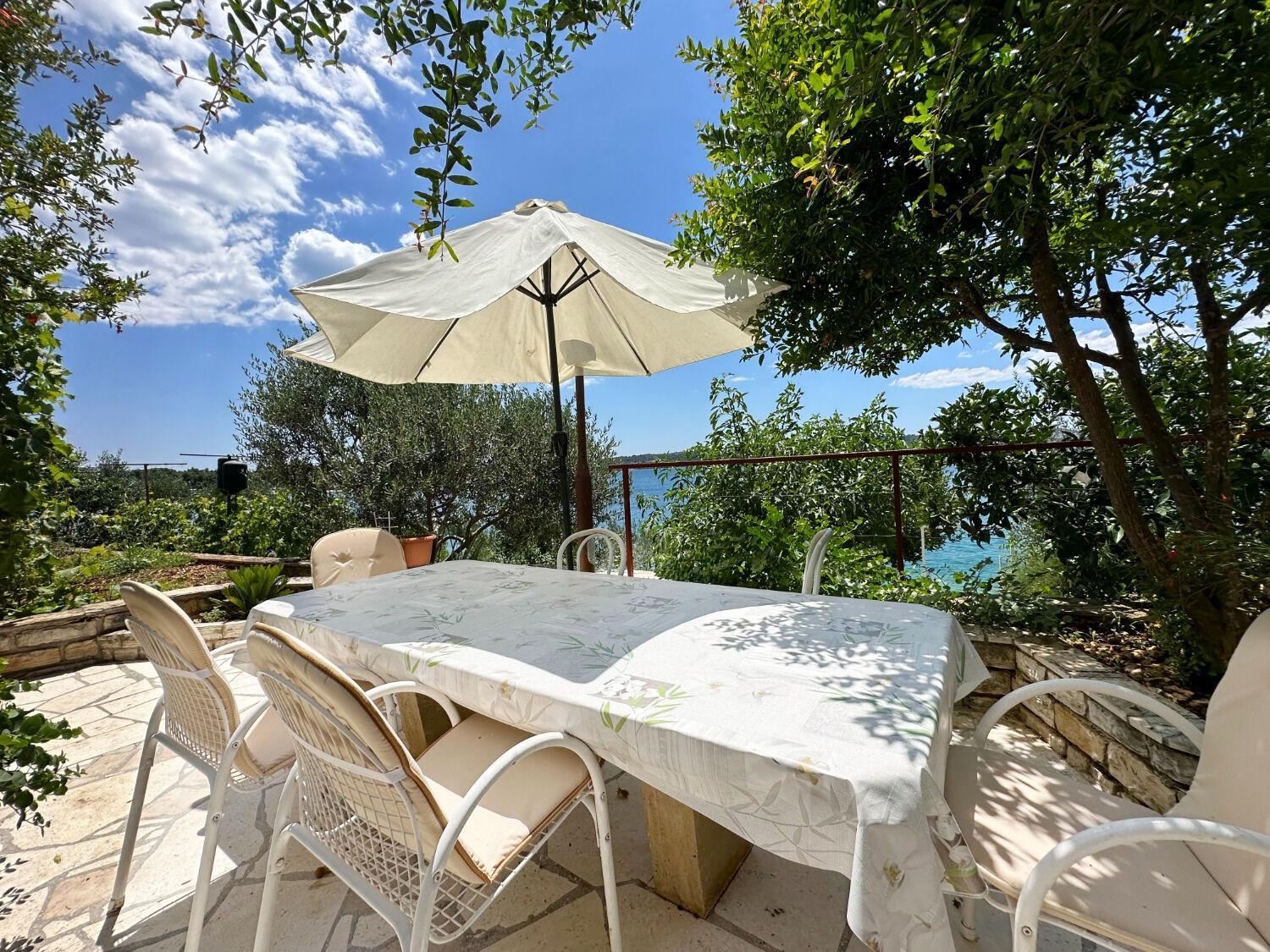 Apartments Mihaela Trogir Exterior photo